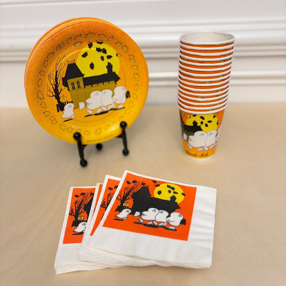 American Greetings Vtg Halloween 50 pc Plates Napkins Cups Party Set 1983 Ghosts